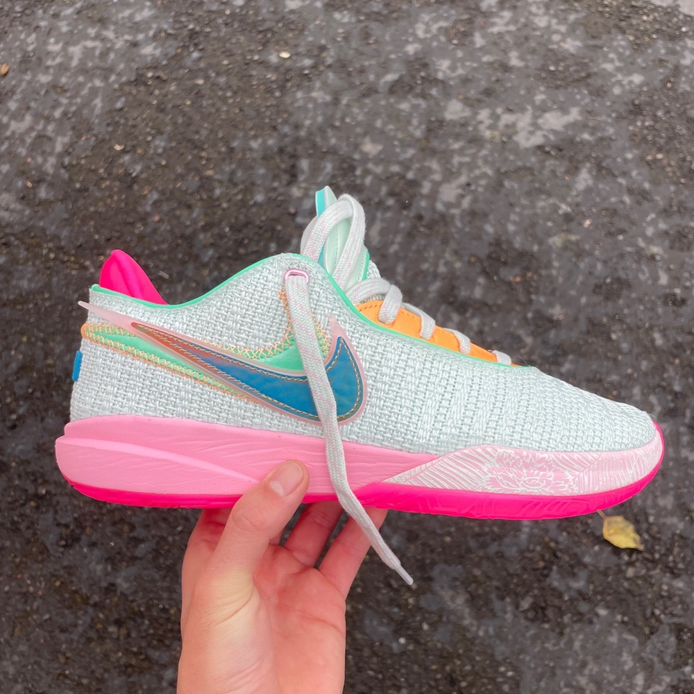 Nike Lebron XX “Time Machine”